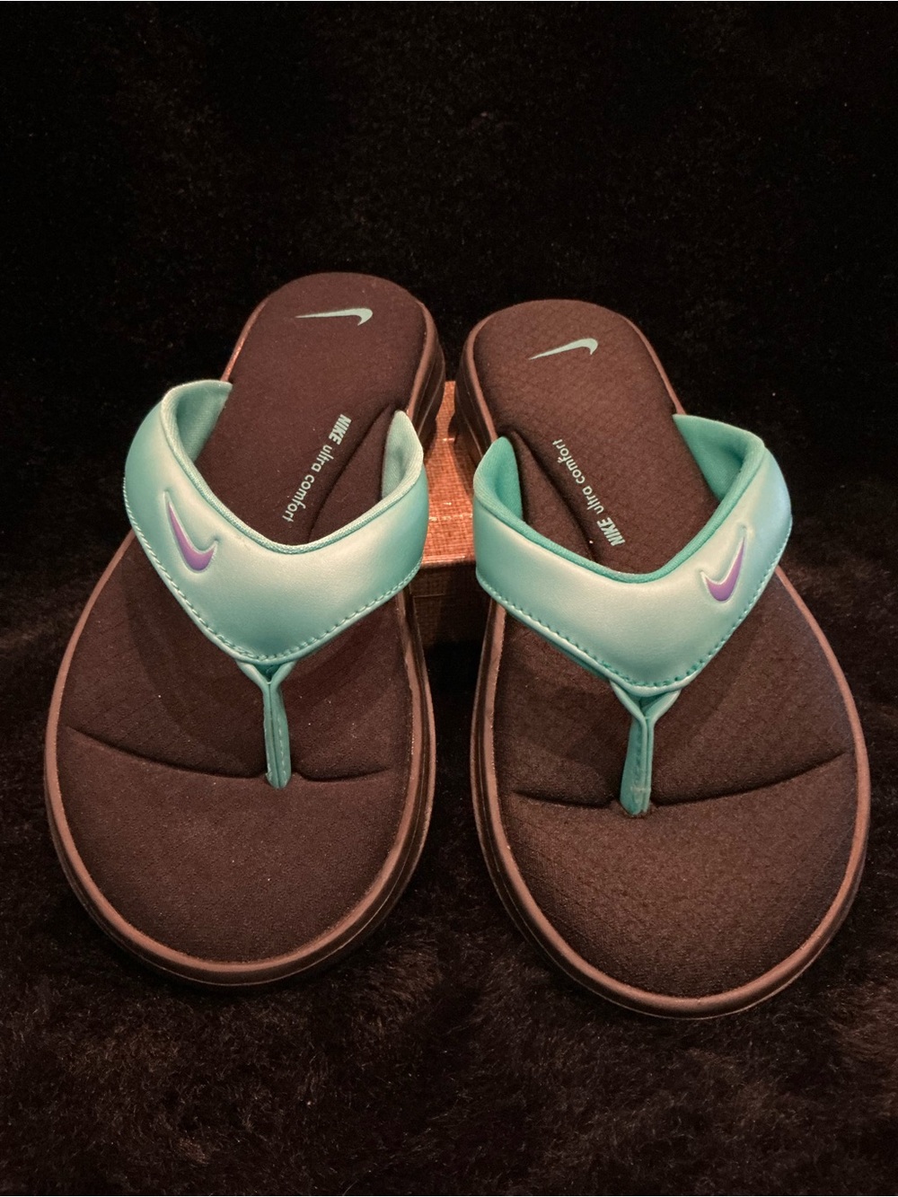 Nike Comfort Women's Cushioned Thong Sandals Size 7